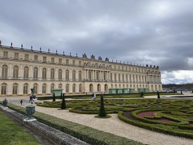 Versailles background